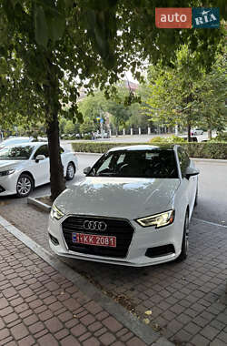 Седан Audi A3 2017 в 
