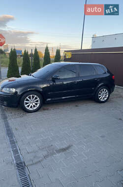 Хэтчбек Audi A3 2005 в 