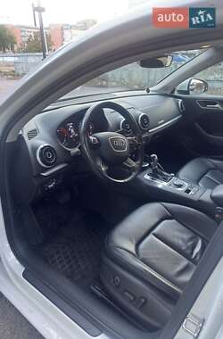 Седан Audi A3 2016 в 