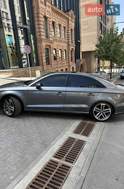 Седан Audi A3 2017 в 