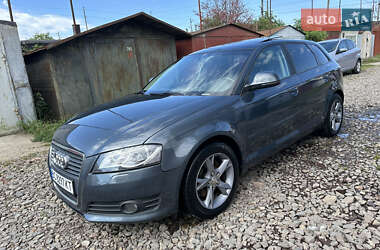 Хэтчбек Audi A3 2009 в 