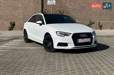 Седан Audi A3 2017 в 