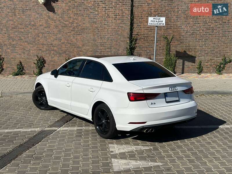 Седан Audi A3 2017 в Одесі