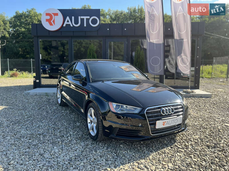 Седан Audi A3 2016 в 