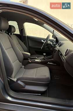 Хэтчбек Audi A3 2006 в 