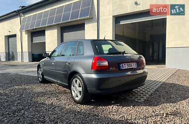 Хэтчбек Audi A3 2003 в 