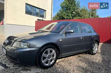 Хэтчбек Audi A3 2003 в 