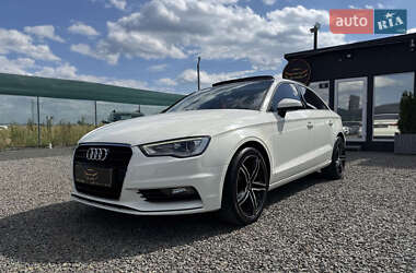Седан Audi A3 2015 в Мукачево