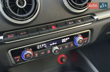 Хэтчбек Audi A3 2015 в 