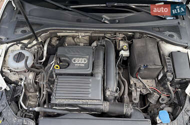 Седан Audi A3 2016 в 