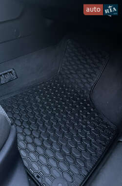 Хэтчбек Audi A3 2003 в 