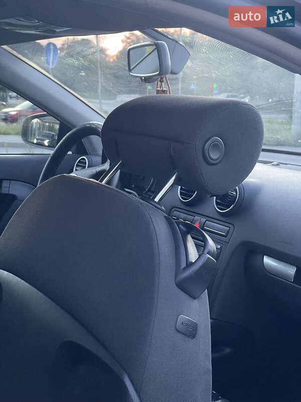 Хэтчбек Audi A3 2003 в Киеве