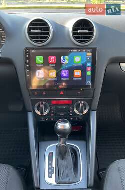 Хетчбек Audi A3 2012 в 