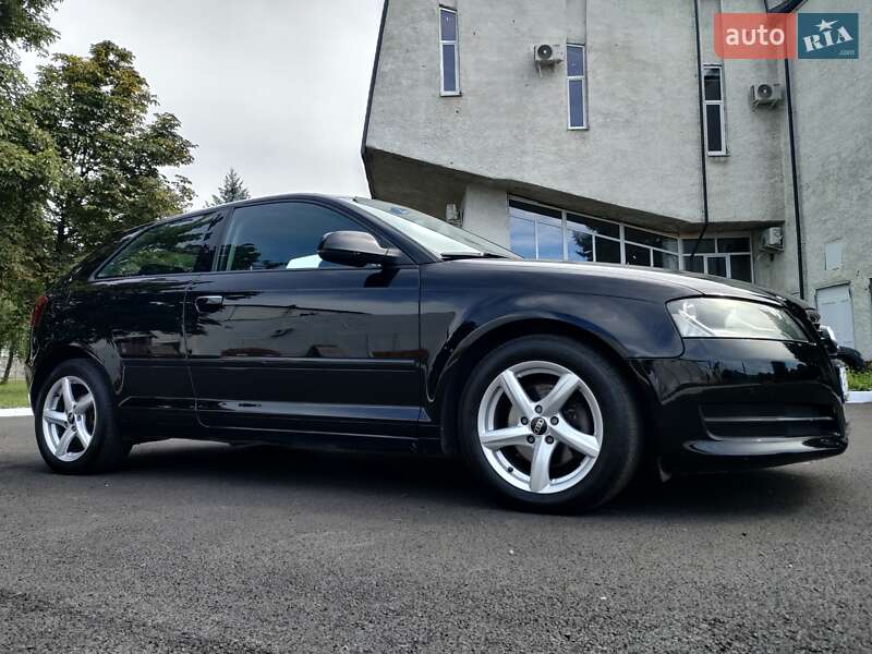 Хэтчбек Audi A3 2010 в Ивано-Франковске