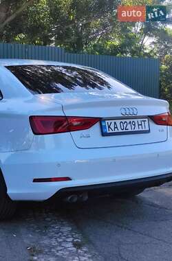 Седан Audi A3 2016 в 