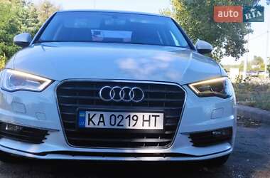 Седан Audi A3 2016 в 