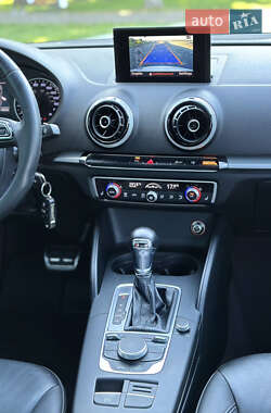 Седан Audi A3 2015 в 