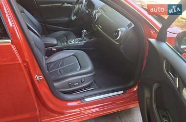 Хэтчбек Audi A3 2015 в 