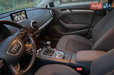 Хэтчбек Audi A3 2014 в 