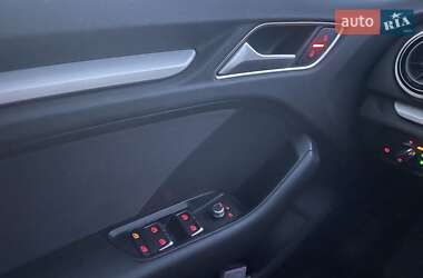 Хэтчбек Audi A3 2014 в 