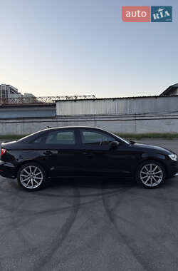 Седан Audi A3 2015 в 