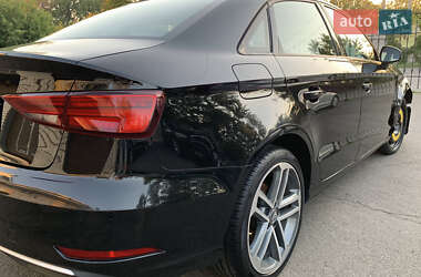 Седан Audi A3 2017 в 