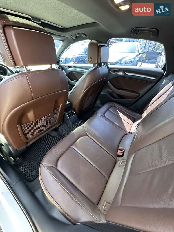 Седан Audi A3 2016 в Ивано-Франковске