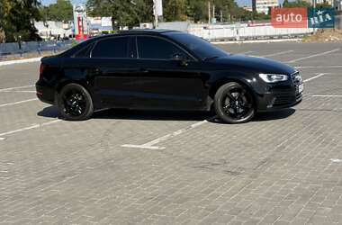 Седан Audi A3 2014 в 