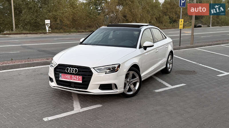 Седан Audi A3 2018 в 