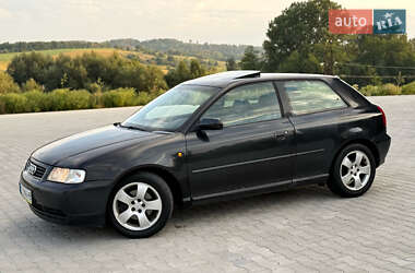 Хэтчбек Audi A3 1998 в 