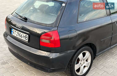 Хэтчбек Audi A3 1998 в 