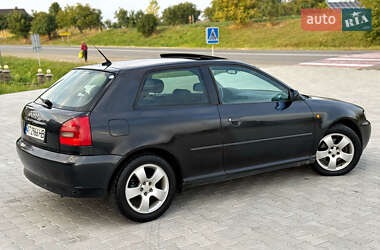 Хэтчбек Audi A3 1998 в 