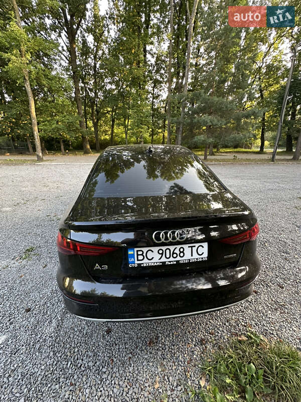 Седан Audi A3 2022 в Львові