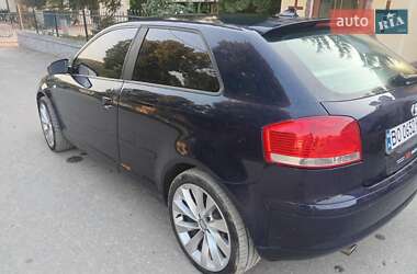 Хэтчбек Audi A3 2004 в 