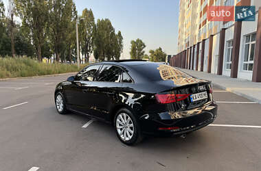 Седан Audi A3 2015 в Києві