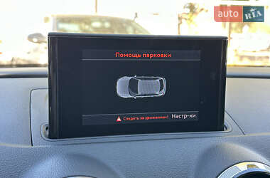 Хэтчбек Audi A3 2015 в 