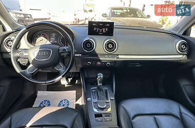 Хэтчбек Audi A3 2015 в 