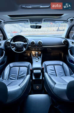 Хэтчбек Audi A3 2015 в 
