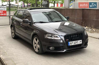 Хэтчбек Audi A3 2012 в 