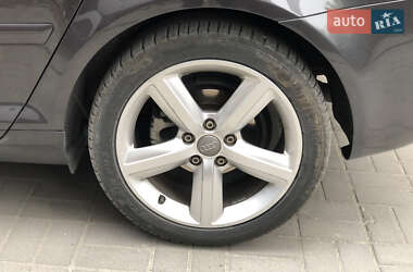 Хэтчбек Audi A3 2012 в 