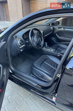 Седан Audi A3 2016 в 