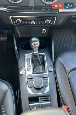 Седан Audi A3 2015 в 