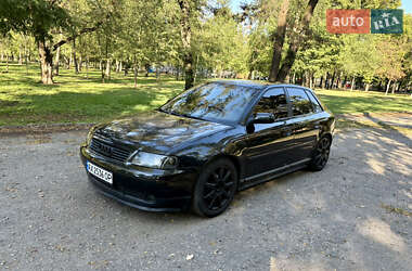 Хетчбек Audi A3 2002 в 