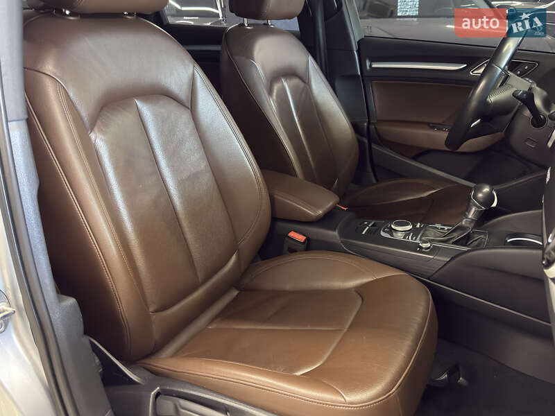 Седан Audi A3 2018 в Николаеве