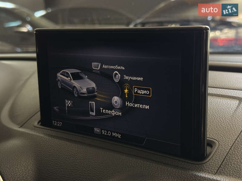 Седан Audi A3 2018 в Николаеве
