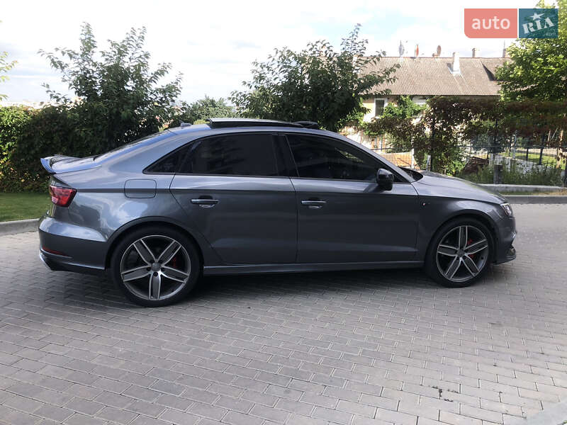 Седан Audi A3 2017 в Виннице