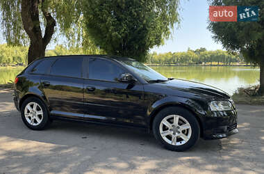 Хэтчбек Audi A3 2009 в 