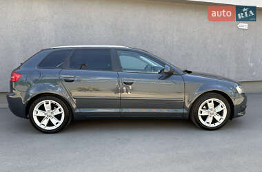 Хэтчбек Audi A3 2008 в 