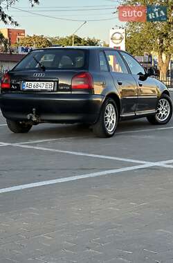 Хэтчбек Audi A3 1999 в 