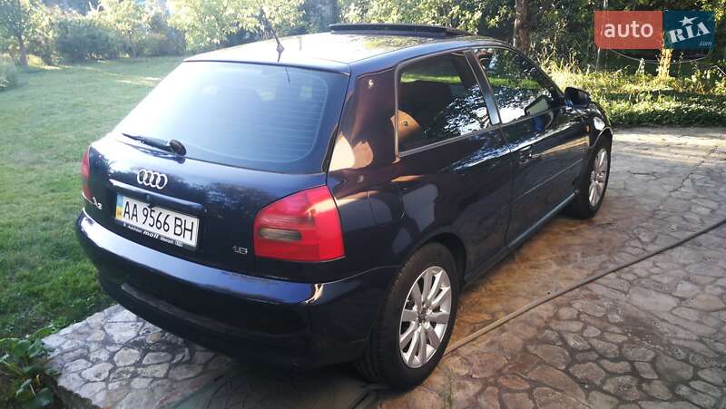 Хэтчбек Audi A3 1998 в Киеве